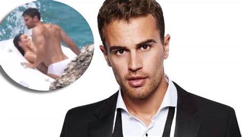 dolce gabbana naomi|theo james dolce gabbana.